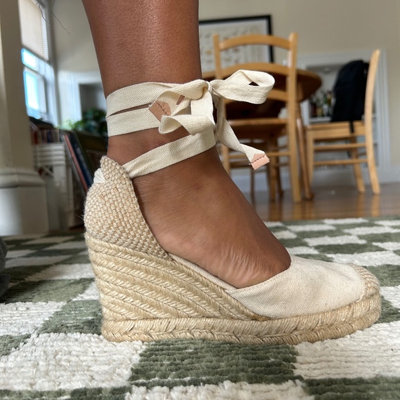 Cream Canvas Wedges - Picture 1 of 4